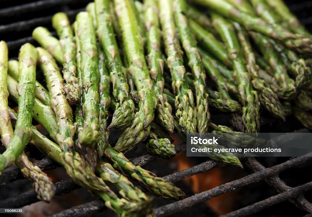 Repas barbecue Asperges grillées - Photo de Asperge libre de droits