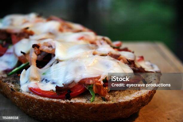 유기 건강한 피자 갈색에 대한 스톡 사진 및 기타 이미지 - 갈색, 건강한 식생활, 고추류