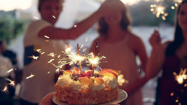 istock Garden birthday party 1150889914