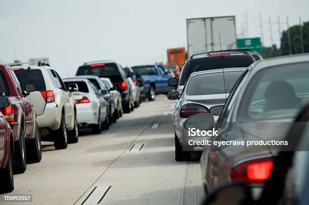 Estrada Tráfego Jam - Fotografias de stock e mais imagens de Camião - Camião, Camião Articulado, Carrinha - Veículo Terrestre Comercial