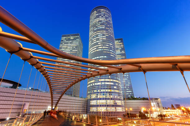 tel aviv azrieli center skyline israel blue hour night city skyscrapers modern architecture - tel aviv imagens e fotografias de stock