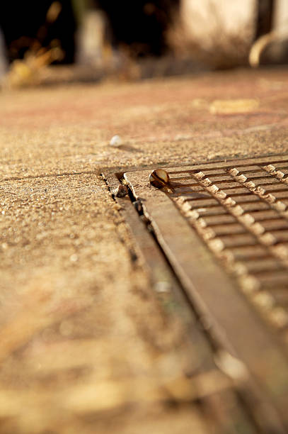 istock urban alley walkway 115093807