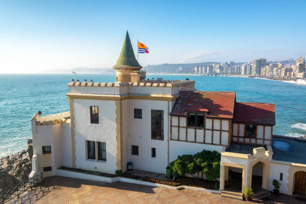 Wulff Castle and Ocean View of Wulff Castle overlooking the Pacific Ocean in Vina del Mar, Chile vina del mar chile stock pictures, royalty-free photos & images