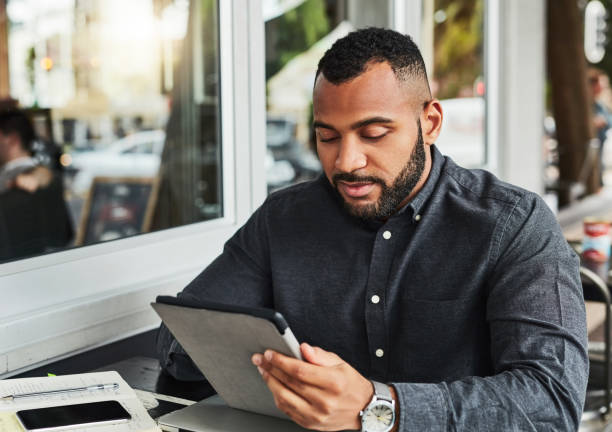 istock Free wifi is the way to wheel customer in 1151170133