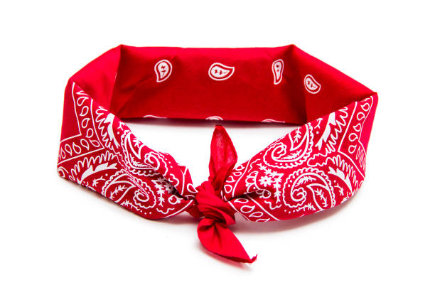 bandana roja aislada en blanco - neckerchief fotografías e imágenes de stock