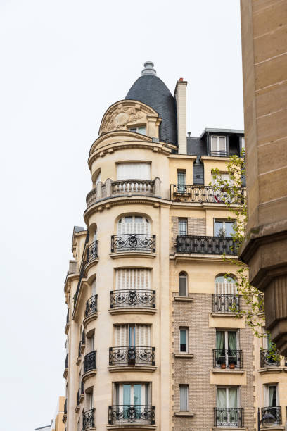 istock old fashioned paris france - with space for text or image 1151194504