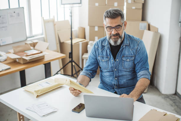 istock Home delivery small business 1151198096