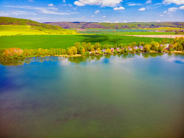 エアフルトの近くの hohenfelden 貯水池 - マーセド郡 ストックフォトと画像