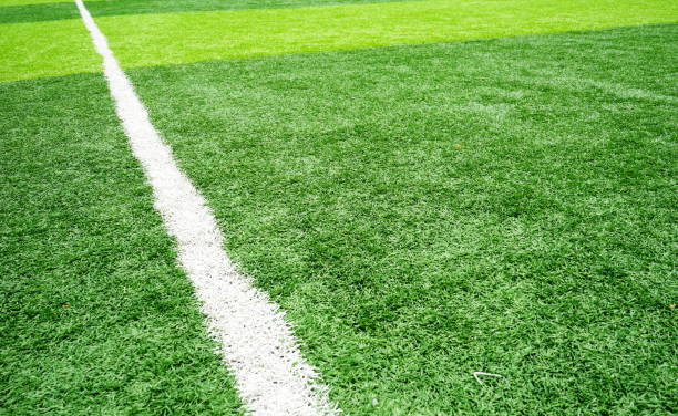 искусственный коврик зеленая трава - soccer soccer field artificial turf man made material стоковые фото и изображения