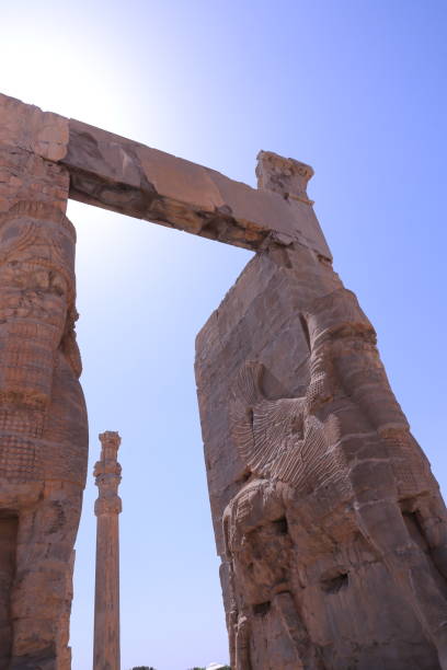 portão de entrada de todas as nações das ruínas de shiraz persepolis - gateway of xerxes - fotografias e filmes do acervo