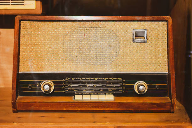 istock Old Vintage Radio 1151243006
