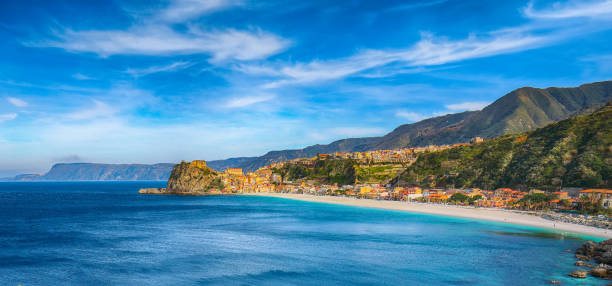 istock seaside town village Scilla 1151272782