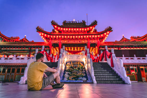 istock Tourist and Chinese temple 1151277945