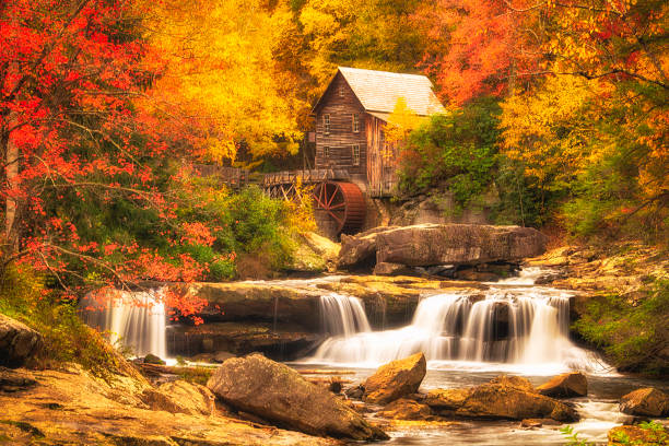 glade creek mill babcock state park west virginia - water wheel foto e immagini stock