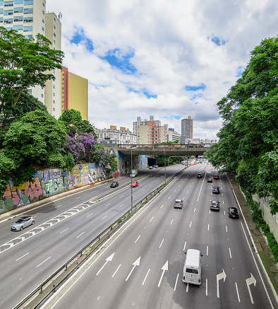 Sao Paulo SP, Brazil - March 03, 2019: View of Radial Leste avenue, east-west link. Large arterial avenue of the city. Photo taken from the bridge of Liberdade neighborhood.