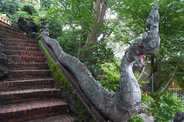 istock phousi hill luang prabang laos 1151333003