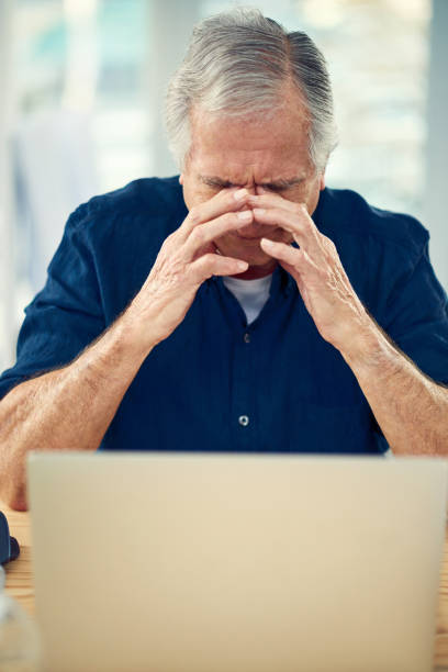 istock Stressing about finishing the work in time 1151392064