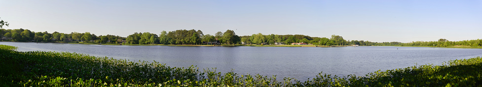 A panoramic view across the wicomico river in salisbury, maryland from the pemberton historical park on a clear spring morning