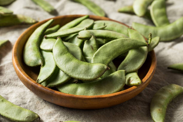 istock Raw Green Organic Indian Desi Papdi 1151467870