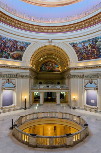 vista interior do capitólio do estado de oklahoma em oklahoma city, ok. - oklahoma state capitol - fotografias e filmes do acervo