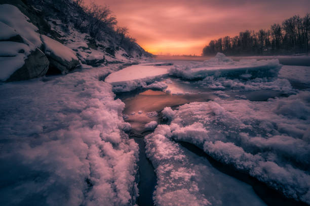 istock Sunrise over the water 1151476144
