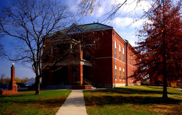 istock Benton County Courthouse 1/2 1151505858