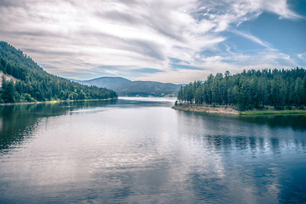 istock columbia river washington state nature 1151506452