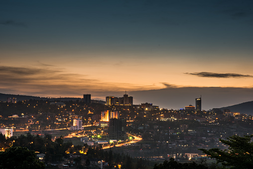 Kigali Skyline por la noche photo