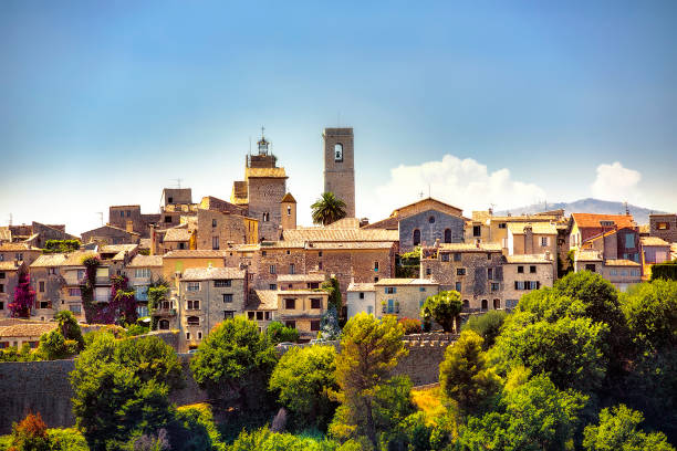 サン・ポール・ド・ヴァンス中世の村の眺め、プロヴァンス、フランス - european culture provence alpes cote dazur france western europe ストックフォトと画像