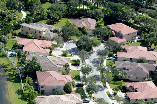 istock Living in Florida 1151593924