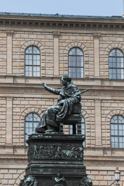 istock Regal European Statue 1151603376