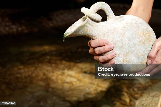 Fêmea Servanthood Humanitária Retratos - Fotografias de stock e mais imagens de Adulto - Adulto, Amor, Assistência