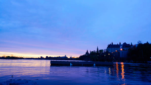 istock Parliament of Canada at Sunrise (Backlit) 1151643925