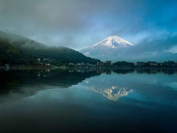 istock Mount Fuji with reflection in lake 1151725217