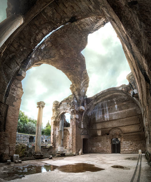 tivoli villa adriana sem teto templo romano no tecto de grand thermae ou grandi terme em hadrians villa em roma lazio-unesco arqueologia itália - hadrians villa - fotografias e filmes do acervo