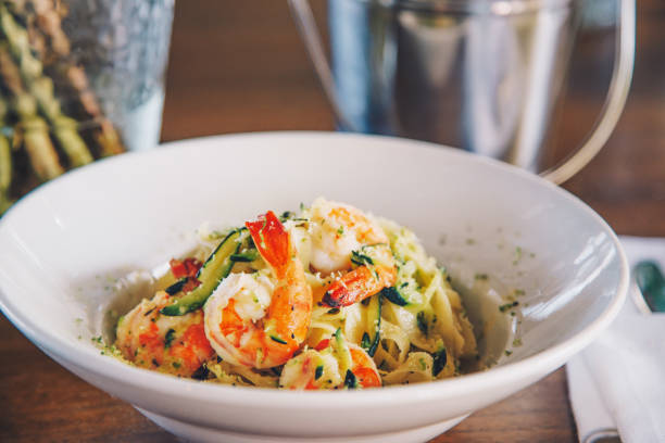 Fettuccine pasta with shrimps and zucchini