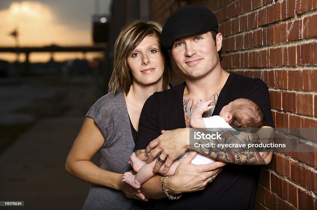 urbane junge Familienbilder - Lizenzfrei Tätowierung Stock-Foto