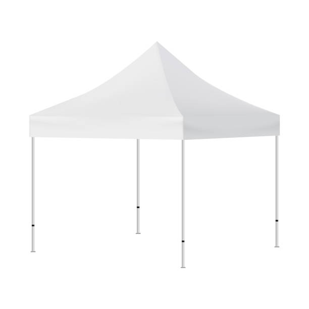 흰색 배경에 고립 된 빈 광장 텐트 이랑-측면 보기 - canopy stock illustrations