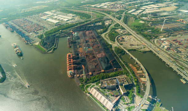 istock Port from the air 1151787657