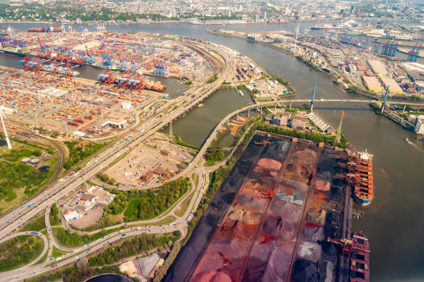 istock Port from the air 1151800947