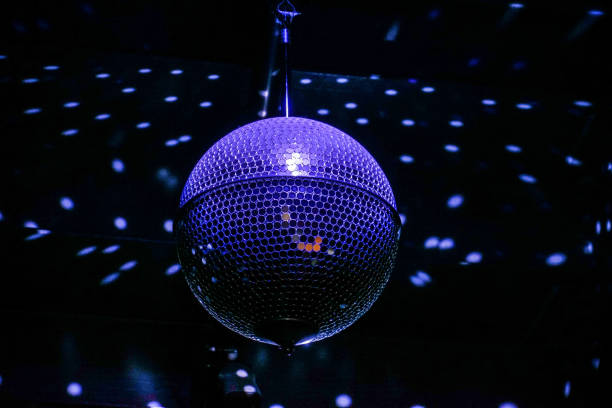 Purple mirror ball Purple mirror ball. Shooting Location: Tokyo's 23 wards 電球 stock pictures, royalty-free photos & images