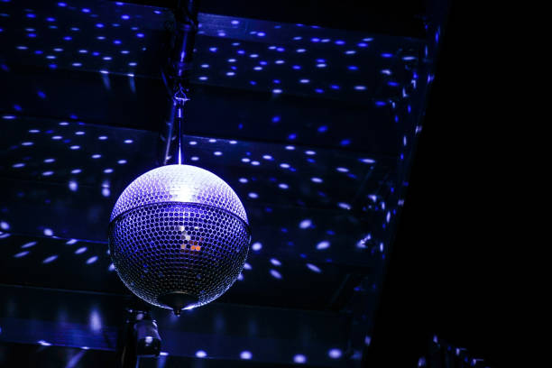 Purple mirror ball Purple mirror ball. Shooting Location: Tokyo's 23 wards 電球 stock pictures, royalty-free photos & images