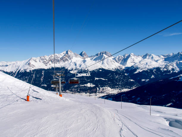 istock Savognin: region, snow-covered mountains and ski slopes 1151821975