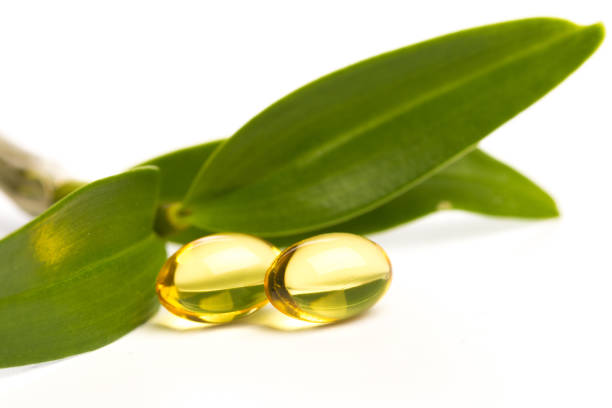캡슐에 생선 기름. 건강 및 면역에 대 한 흰색 절연-이미지 - vitamin e cod liver oil vitamin pill capsule 뉴스 사진 이미지