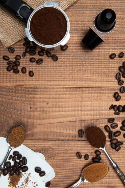 コーヒー豆 - coffee crop bean seed directly above ストックフォトと画像