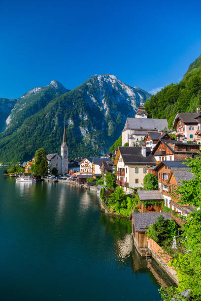 Hallstatt Village and Hallstatter See lake in Austria Austria, Hallstatt, Salzburg, Salzburger Land, Salzkammergut dachstein mountains photos stock pictures, royalty-free photos & images