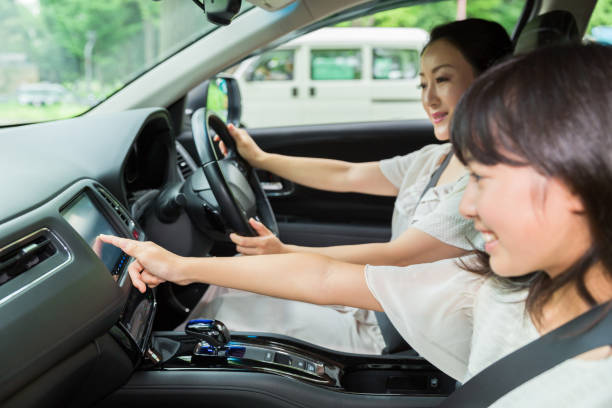 istock asian parent and daughter 1151898078