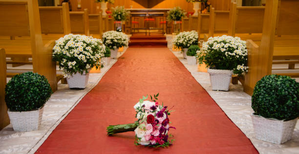 istock Wedding Bouquet in Catholic Religious Ceremony 1152096822