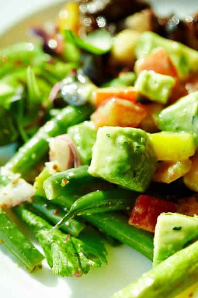 istock Avocado and green beans salad 1152109148