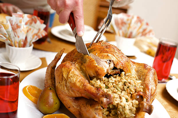 cena de celebración de fin de año - stuffing fotografías e imágenes de stock